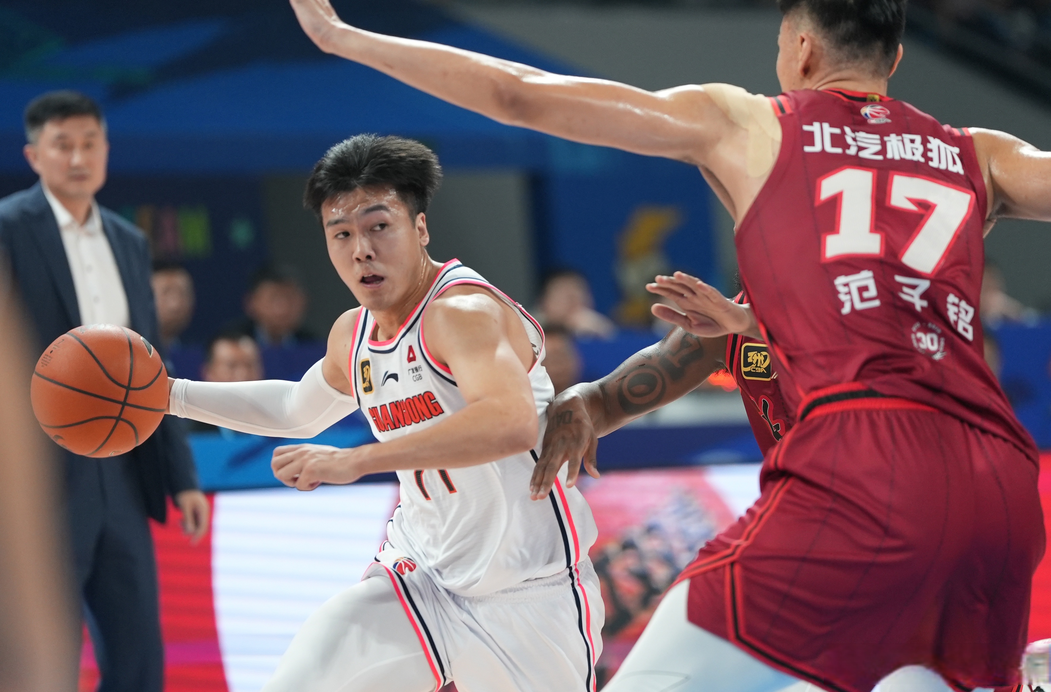 三分火力全开:北京队三分命中率突破42%!的简单介绍 三分火力全开:北京队三分命中率突破42%!的简单介绍