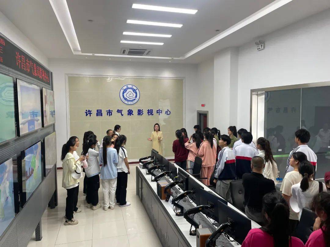 包含赛场风云变幻：突发事件分析及应对经验的词条