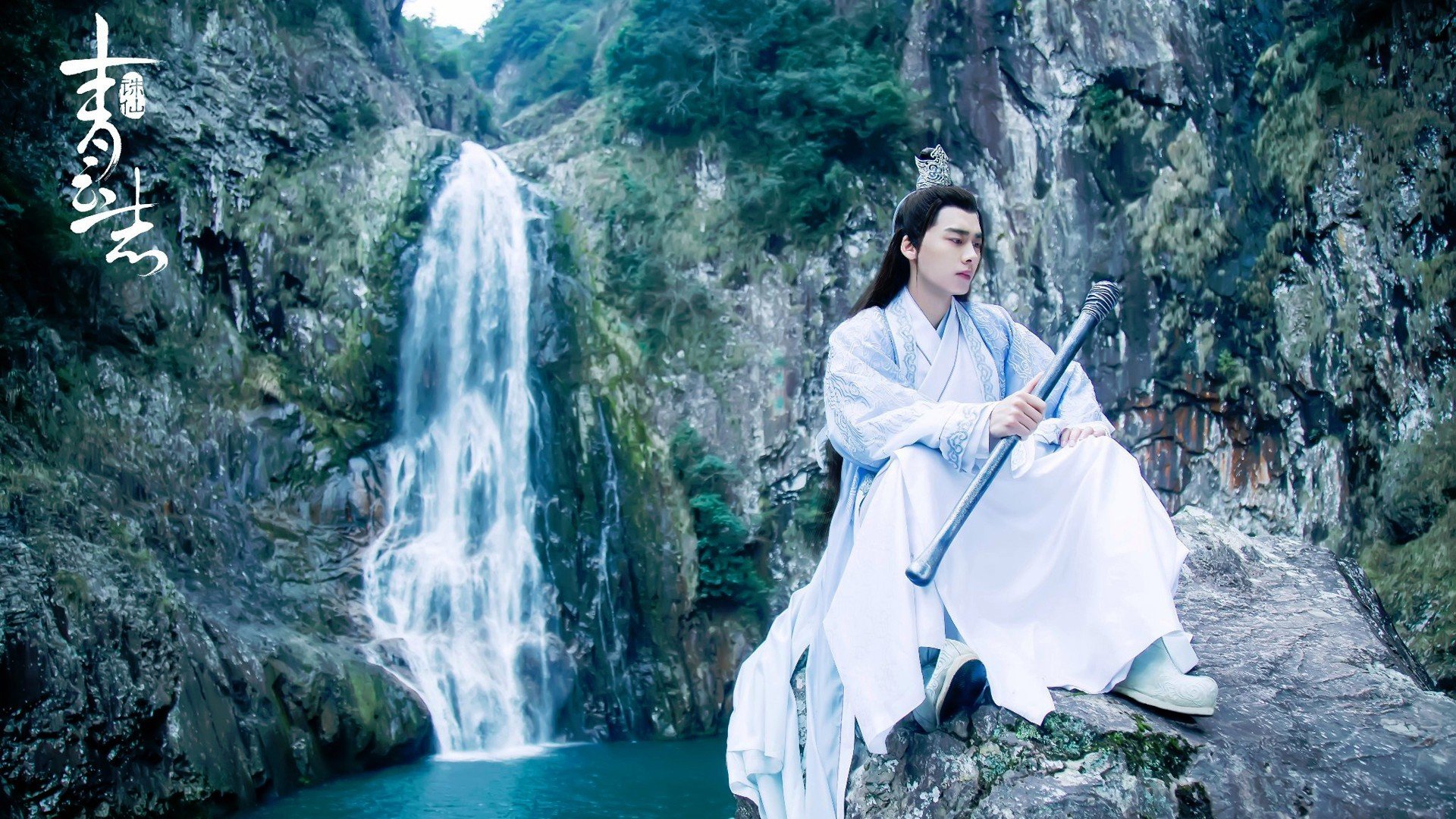 乐鱼电竞在线平台登录入口-英超裁判使用语义回溯工具回顾判罚逻辑一致性，英超裁判出牌