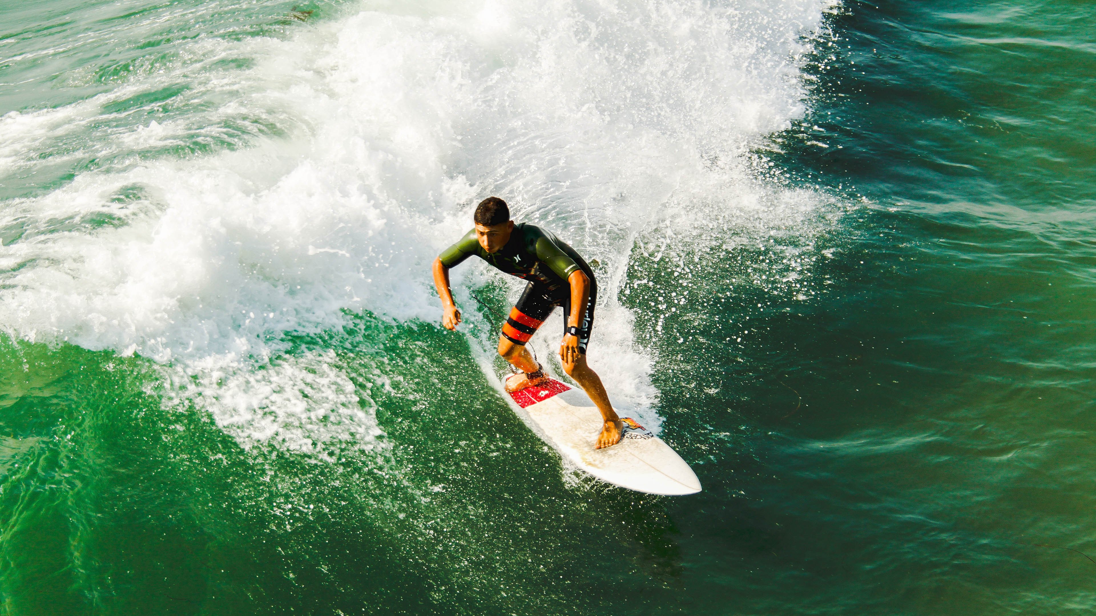 _红土季节：场地变更带来全新挑战_，红土地最佳观景时间