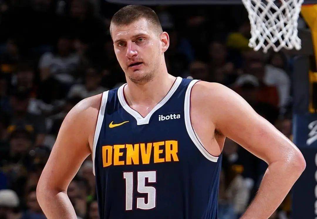 包含NBA历史上的最佳国际球员的词条