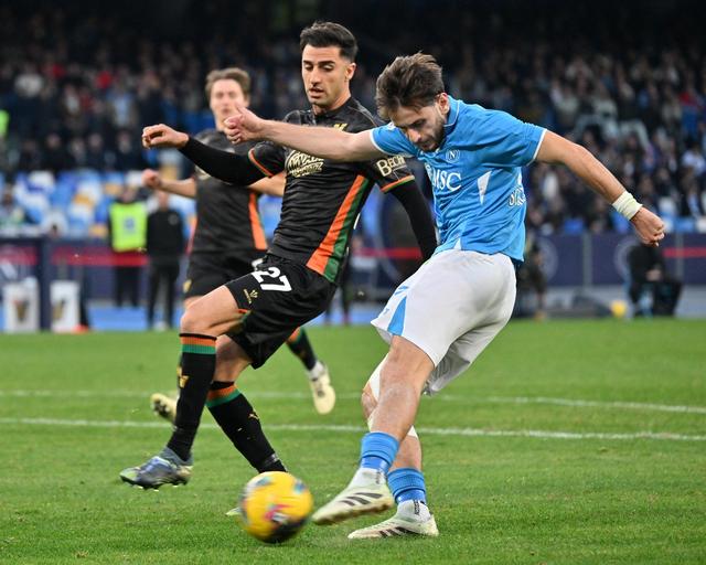 乐鱼体育:足球历史经典回顾，重温传奇时刻的简单介绍